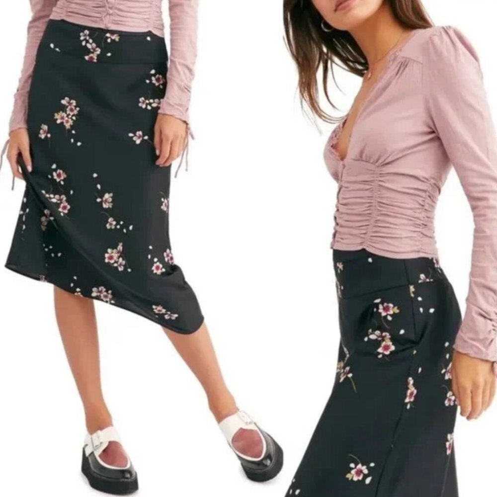 NWT Free People Bias Cut Floral Skirt Fallen Petal Size 6 Bohemian Boho New Tags